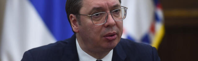 POČEO VAŽAN SASTANAK U PALATI SRBIJA: Vučić sa ekonomistom i profesorom Džefrijem Saksom