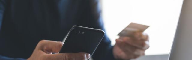 Skandal u Hrvatskoj: Poznata banka tajno skenirala telefone klijenata, kazna 1,5 miliona evra!