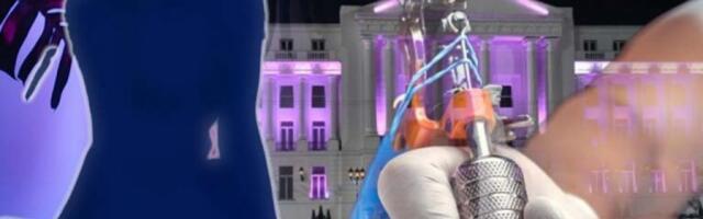 ŠOK! MLADA RIJALITI-MAMA ISTETOVIRALA CELU ZADNJICU! Jedan deo crteža IMA MOĆNO ZNAČENJE, evo kome je posvetila! (VIDEO)