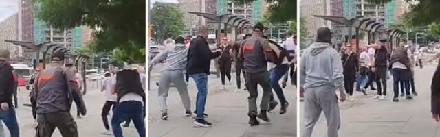 BLOKADERI NAPALI AKTIVISTE SNS! Nastavljaju sa brutalnim nasiljem: Potezali nož i nedužne ljude prskali biber sprejom (VIDEO)