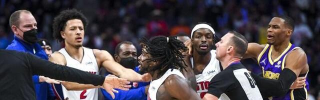 Znaju se i kazne: Lebronu jedan, Stjuartu dva meča suspenzije