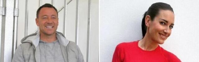 Džon Teri je nepopravljiv, sad muva novinarku