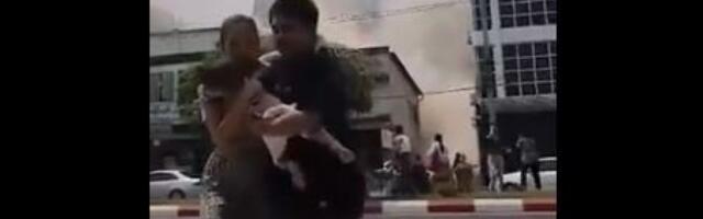 BEŽE SA BEBOM U NARUČJU DOK SE ZGRADA IZA NjIH RUŠI: Potresni snimci sa ulica Mjanmara (VIDEO)
