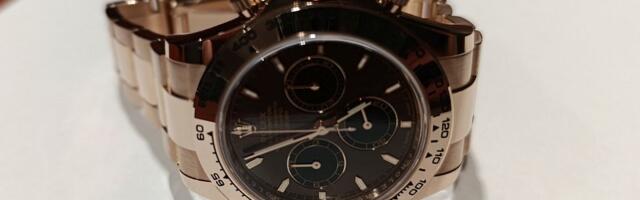 FOTO: Luksuzni satovi vredni skoro 100.000 evra zaplenjeni na beogradskom aerodromu