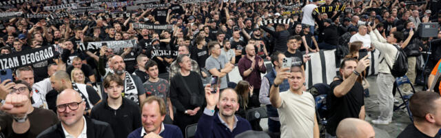 TREJSI ZAPALILA „GROBARE“: Žena Matijasa Lesora sve oduševila jedinstvenim kaputom!