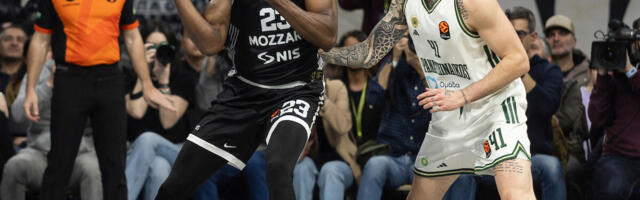 Pre četiri dana srušio Panatinaikos, a sada iz prvih redova bodri Partizan protiv "zelenih" (Foto)