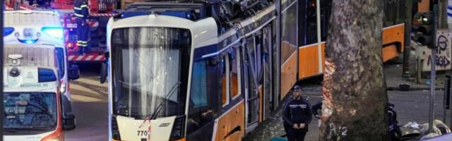 TRAMVAJ ISKOČIO IZ ŠINA! Blizu 40 povređenih, ima i mrtvih! VOZILO ZAVRŠILO U IZLOGU RADNJE! (FOTO, VIDEO)