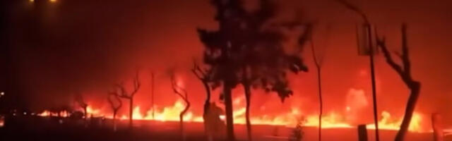 Горе рафинерије нафте у Кувајту