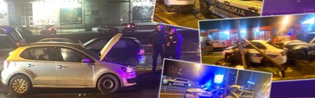Haos kod Sajma: Policijski automobili "zgužvani" u nesreći tokom potere (VIDEO)