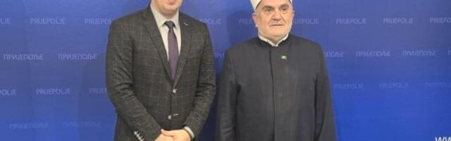 Medžlis Prijepolje: Prvi čovjek Opštine koči izgradnju džamije na Ravnama