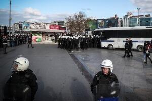 Експлодирао аутомобил-бомба у Дијарбакиру, повређено осам полицајаца