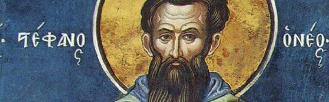 PRED NJEGOVOM IKONOM PAROVI KLEČE, MOLE MU SE SAMO ZA JEDNO! Jedna od najvećih srpskih svetinja čuva njegovu svetu RUKU, danas slavimo velikog SVECA!