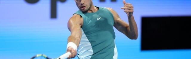 SKANDAL Italijani izvređali Alkaraza ispred hotela u Torinu