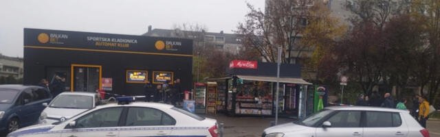 DETALJI LIKVIDACIJE VOĐE NAVIJAČA (23) NA NOVOM BEOGRADU Upucan sa najmanje 5 metaka, ubice odjurile na skuterima