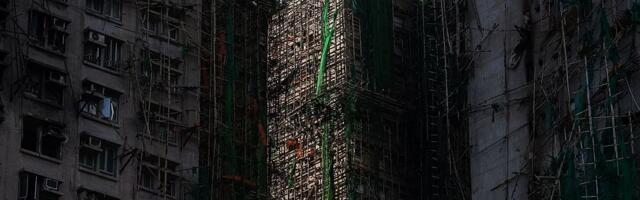 Završena akcija gašenja požara u Hongkongu: Najmanje 128 žrtava, u bolnici njih 50, a skoro 300 nestalo