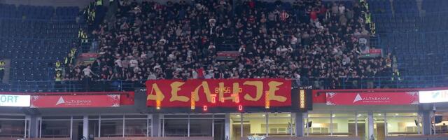 „Delije“ pecnule „grobare“ transparentom – spomenut Željko Pantić (FOTO)