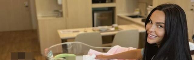 Objavljene prve fotke Šabanove praunuke! Žena Luke Adžića pozirala nakon porođaja u Tajlandu: Naš blagoslov!