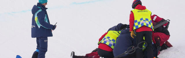 (VIDEO) Gledajte na sopstvenu odgovornost: Stravičan pad Kineskinje, helikopter je hitno prevezao u bolnicu