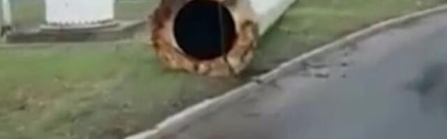 Haos u Skoplju i Štipu: Vetar uraganske jačine rušio krovove i stabla (VIDEO)