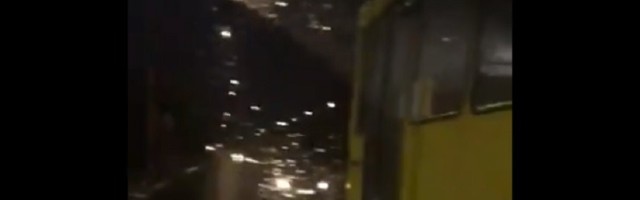 HOROR: Vozio u rikverc od "Ušća" ka Brankovom mostu (VIDEO)