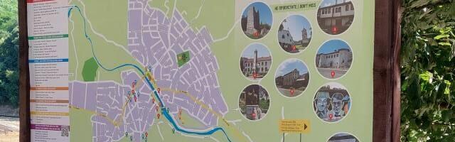 Mapa Vlasotinca potrajala svega dan – „iščezla“ sa panoa na keju