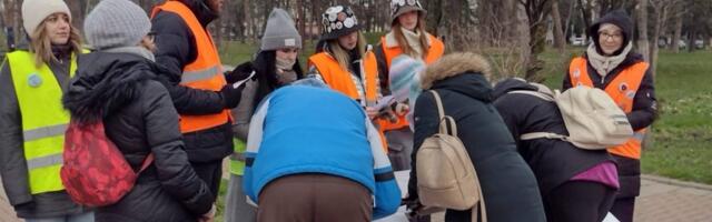 „Ovo više nije dno dna, ovo je bezdno“: U Kragujevcu prikpljanje potpisa za raspisivanje izbora na sedam lokacija