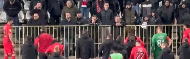 Haos na Brdu: Crveni đavoli terali trenera posle remija, vođa navijača održao i govor fudbalerima