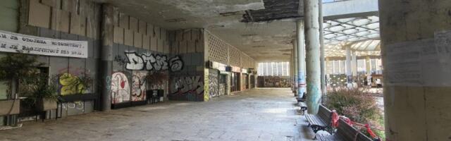 Šapiću, šta se čeka? Ruglo u Bezistanu zbog kojeg neko može da strada!