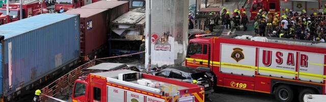 Najmanje osam poginulih u sudaru voza, autobusa i automobila u Bangkoku