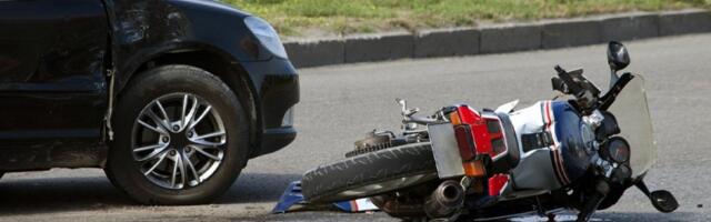 Teška saobraćajna nezgoda na putu Tutin–Ribariće: Motociklista hitno prevezen u bolnicu