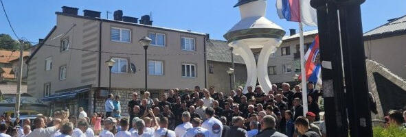 Служен парастос у Калиновику српским борцима погинулим у Одбрамбено-отаџбинском рату