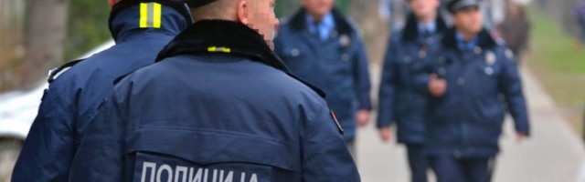 O iskustvu novosađanina koji je odveo baku na vakcinu danas pričaju svi - Samo sam im mahnuo rukom i shvatili su odmah zbog čega