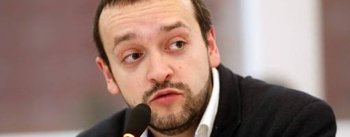 Stojanović: Nije bilo najavljene čistke u SNS, samo premeštanja