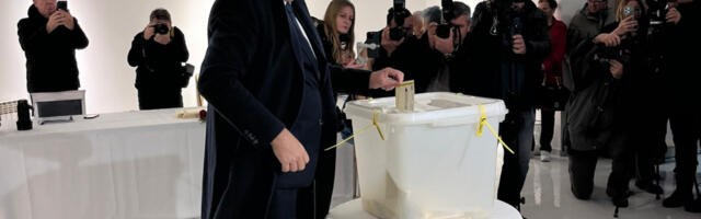 NAJZANIMLJIVIJI MOMENTI KOJI SU OBELEŽILI ''NAJDOSADNIJE'' IZBORE IKADA (FOTO)