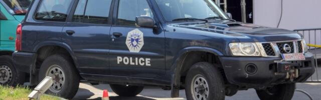 U čarapama krio više od 10.000 evra: Uhapšen putnik na aerodromu u Prištini