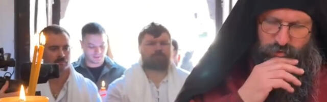 Američki vojnici iz Bondstila prešli u pravoslavlje: Vladika Ilarion ih krstio u Savu i Simeona (VIDEO)