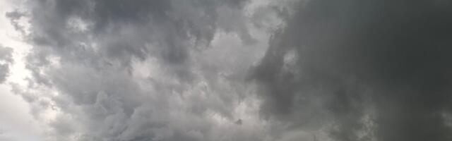 Nevreme na severu Vojvodine: Požari na njivama u Bačkoj, oluja se premešta ka Beogradu