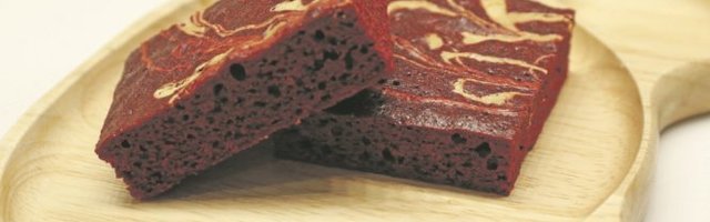 UŽIVAĆETE U UKUSU! Napravite KOLAČ SA ČOKOLADOM I NARANDŽAMA - nije vam potrebno BRAŠNO!