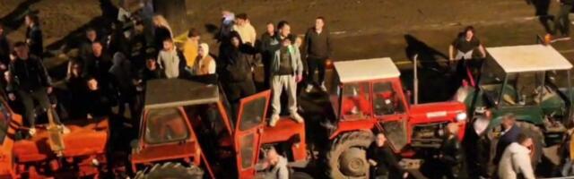 EPILOG NENAJVLjENOG SKUPA U BEOGRADU: Veliki broj oštećenih traktora, dvoje uhapšenih, incidenti usmereni na studente koji žele da uče