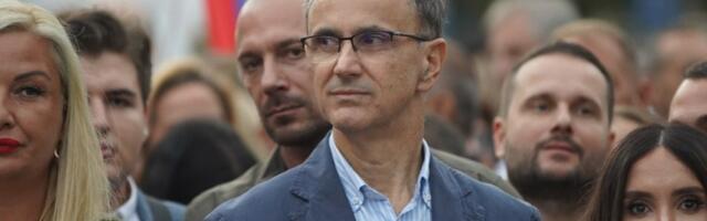 SRCE: Macut pobrkao stvari, neke žene iz SNS su među najvećim političkim ekstremima