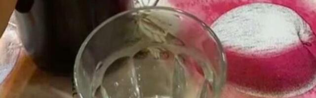 Ako vam dođu gosti u kuću, obratite pažnju na njihovu čašu: Ovaj stari srpski običaj su mnogi već zaboravili