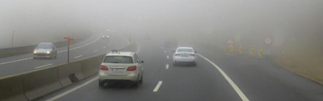 Апел: Обавезно користити светла у условима магле и смањене видљивости