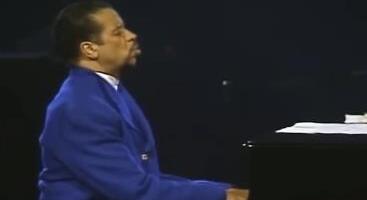 Umro Ričard Smolvud: Poznati muzičar nas napustio u 77. godini -  sedam puta je bio nominovan za Gremi nagradu