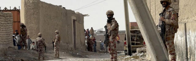 Teroristički napad u Pakistanu, ubijeno sedam vojnika i osam terorista