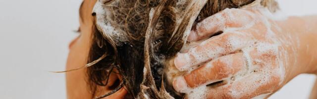 Sve žene lude za ovom bojom kose, ali nije za svakoga: Evo ko ne treba da isprati trend za proleće 2026