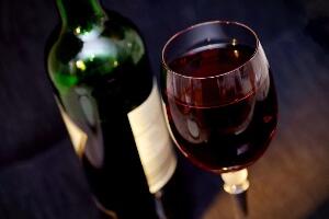 Грешка у наручивању вина га коштала више од целог одмора на Балију