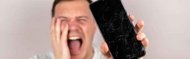 Telefoni sa ekranima koji će se sami zanavljati stižu do 2028. godine