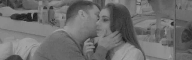 Kočnice popuštaju! Ivan i Aleksandra se jedva suzdržavaju, sve pršti od strasti (VIDEO)