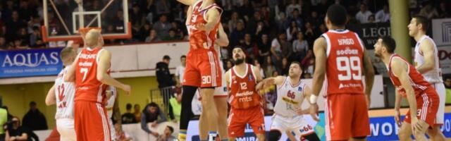 CRVENA ZVEZDA DOMINIRALA U ČAČKU: Crveno-beli ubedljivi protiv Borca i kreću u duplo kolo Evrolige