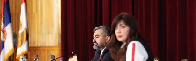 Gradski odbornik SNS-a Aleksandar Lazović o napuštanju skupštinske sednice (VIDEO)